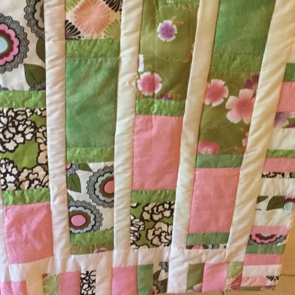 Handmade Quilt   - Picture 7 of 16